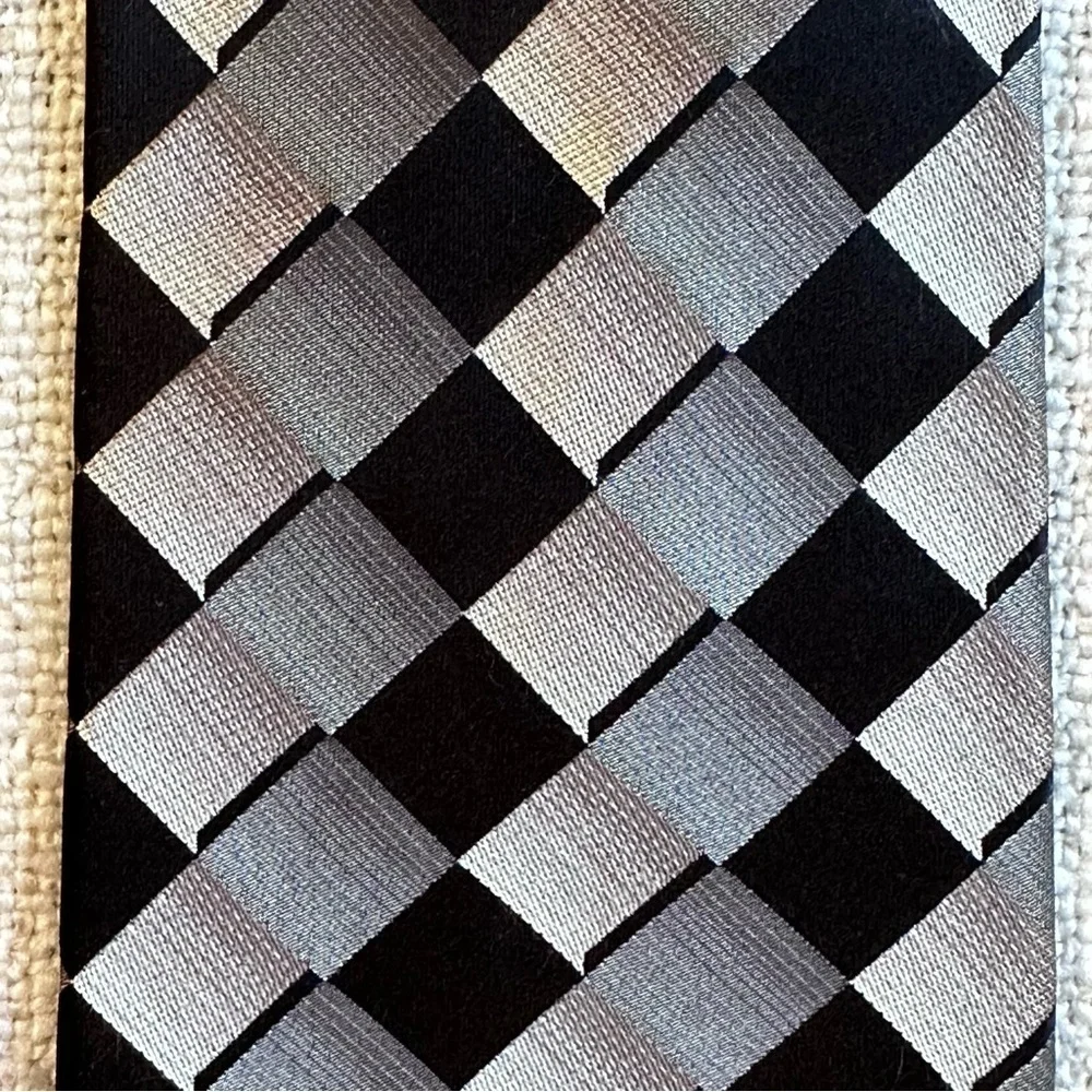 MURANO 100% Silk Tie Black Gray Tan Blocks Cubes Diamond Squares